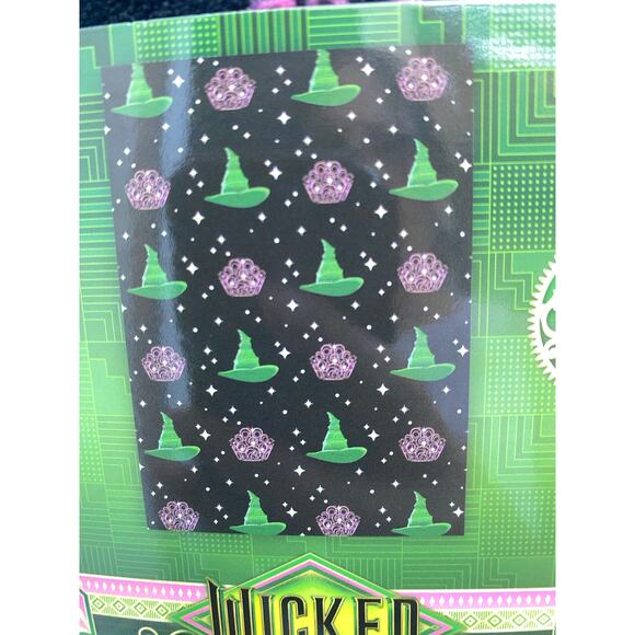 Wicked Soft Plush Throw Blanket 50x70 in | Elphaba Hat Glinda Crown Stars - Picture 4 of 5